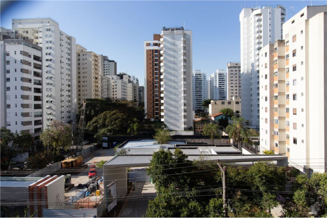 Imagem Apartamento com 3 Quartos à Venda, 95 m² em Moema - São Paulo