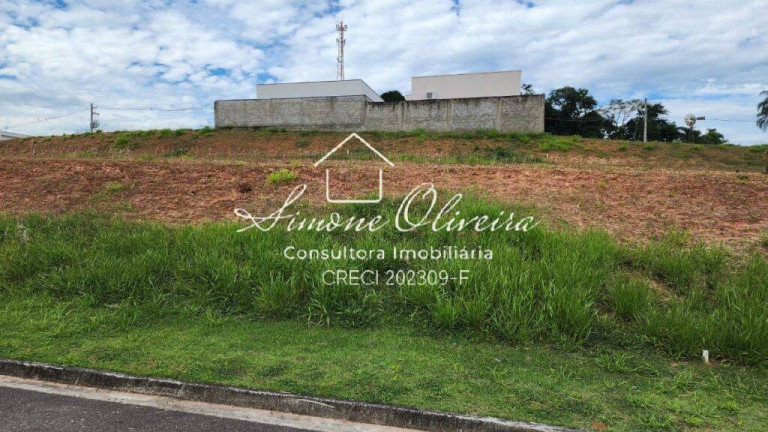 Terreno à Venda, 300 m² em Itapecirica - Taubaté