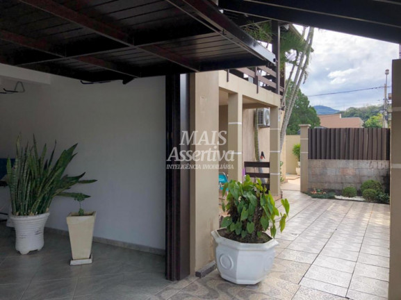 Imagem Casa com 2 Quartos para Alugar, 375 m² em São Jorge - Novo Hamburgo Imagem Casa com 2 Quartos para Alugar, 375 m² em São Jorge - Novo Hamburgo
