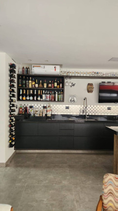 Casa com 4 Quartos à Venda, 500 m² em San Fernando Valley - Atibaia