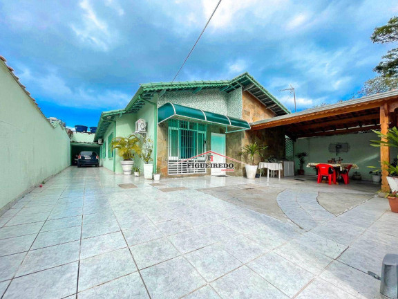 Imagem Casa com 3 Quartos à Venda, 180 m² em Canto Do Forte - Praia Grande Imagem Casa com 3 Quartos à Venda, 180 m² em Canto Do Forte - Praia Grande