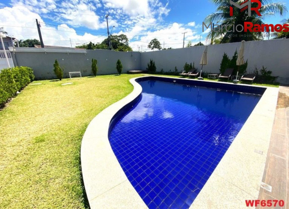 Casa com 3 Quartos à Venda, 100 m² em Centro - Eusébio