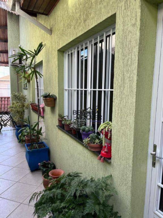 Imagem Sobrado com 2 Quartos à Venda, 135 m² em Jardim São João (jaraguá) - São Paulo
