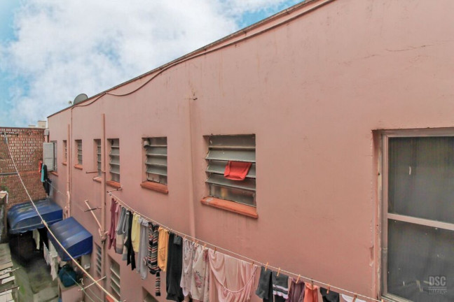 Imagem Imóvel com 2 Quartos à Venda, 42 m² em Cristal - Porto Alegre Imagem Imóvel com 2 Quartos à Venda, 42 m² em Cristal - Porto Alegre