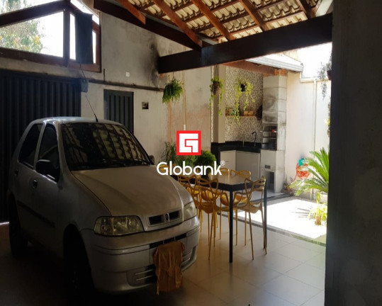 Imagem Casa com 2 Quartos à Venda, 176 m² em Planalto - Montes Claros