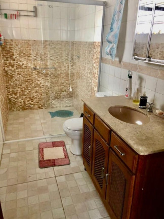 Imagem Casa com 4 Quartos à Venda, 232 m² em Rebouças - Curitiba