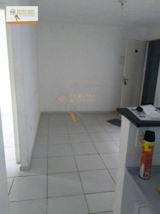 Imagem Apartamento com 2 Quartos à Venda, 43 m² em água Chata - Guarulhos
