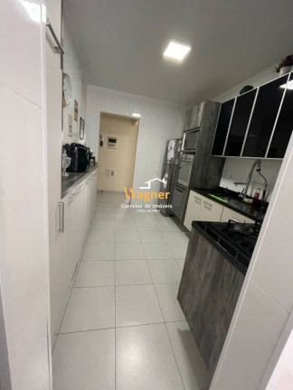 Imagem Kitnet com 3 Quartos à Venda, 124 m² em Guilhermina - Praia Grande