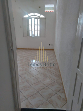 Imagem Casa com 2 Quartos à Venda, 80 m² em Itapuã - Salvador