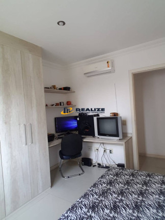 Imagem Apartamento com 4 Quartos à Venda, 115 m² em Centro - Campos Dos Goytacazes Imagem Apartamento com 4 Quartos à Venda, 115 m² em Centro - Campos Dos Goytacazes