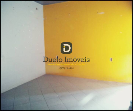 Imagem Casa com 4 Quartos à Venda, em Centro - Santa Maria Imagem Casa com 4 Quartos à Venda, em Centro - Santa Maria