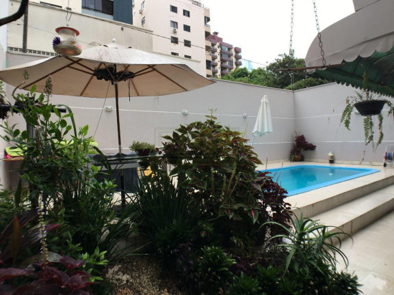 Imagem Casa com 5 Quartos à Venda, 700 m² em Centro - Balneário Camboriú