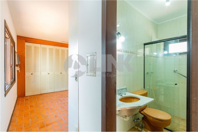 Imagem Imóvel com 3 Quartos à Venda, 166 m² em Petrópolis - Porto Alegre