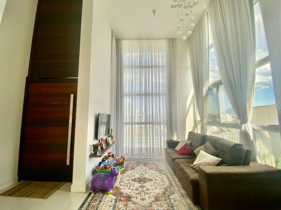Imagem Casa com 3 Quartos à Venda, 341 m² em Pedra Branca - Palhoça Imagem Casa com 3 Quartos à Venda, 341 m² em Pedra Branca - Palhoça