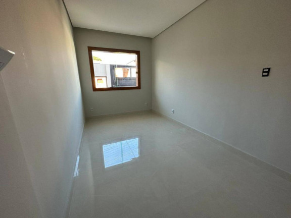 Imagem Casa com 3 Quartos à Venda, 252 m²