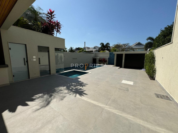 Imagem Casa de Condomínio com 5 Quartos à Venda, 450 m² em Barra Da Tijuca - Rio De Janeiro Imagem Casa de Condomínio com 5 Quartos à Venda, 450 m² em Barra Da Tijuca - Rio De Janeiro
