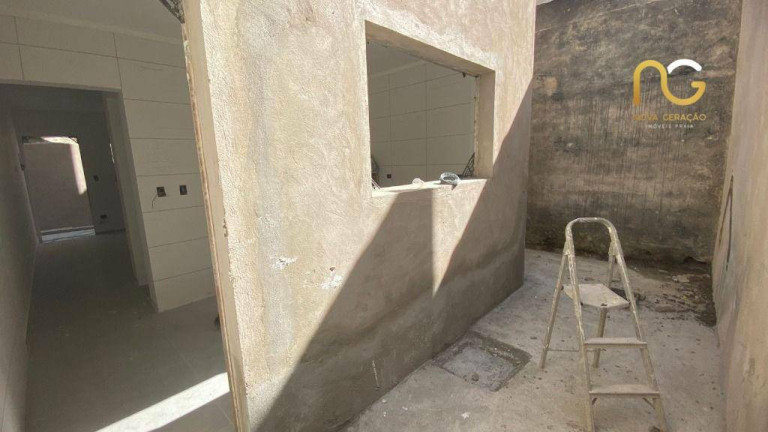 Imagem Casa com 4 Quartos à Venda, 100 m² em Vila Guilhermina - Praia Grande Imagem Casa com 4 Quartos à Venda, 100 m² em Vila Guilhermina - Praia Grande