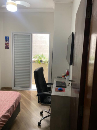 Imagem Sobrado com 3 Quartos à Venda, 120 m² em Vila Jacuí - São Paulo Imagem Sobrado com 3 Quartos à Venda, 120 m² em Vila Jacuí - São Paulo