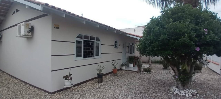 Imagem Casa com 2 Quartos à Venda, 139 m² em Universitário - Tijucas Imagem Casa com 2 Quartos à Venda, 139 m² em Universitário - Tijucas