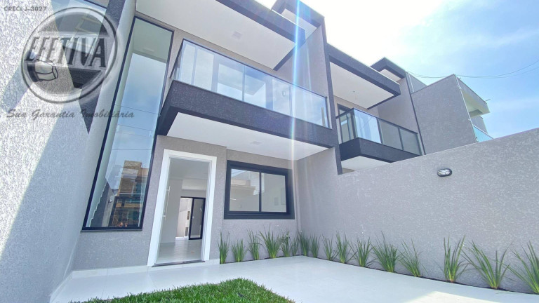 Sobrado com 3 Quartos à Venda, 106 m² em Gaivotas - Matinhos