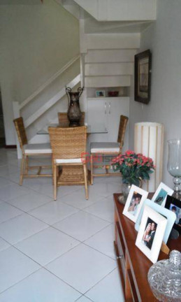 Imagem Casa de Condomínio com 2 Quartos à Venda, 84 m² em Ogiva - Cabo Frio