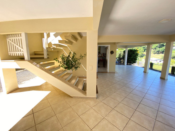 Imagem Casa com 3 Quartos à Venda, 800 m² em São Pedro - Brusque Imagem Casa com 3 Quartos à Venda, 800 m² em São Pedro - Brusque