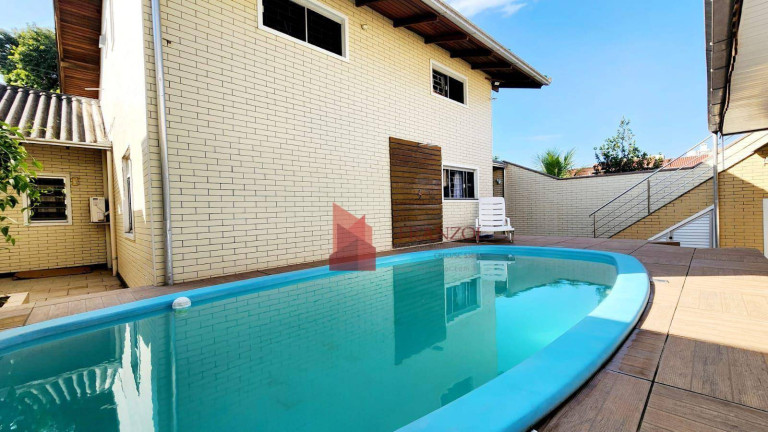 Casa com 4 Quartos à Venda, 180 m² em São Judas - Itajaí