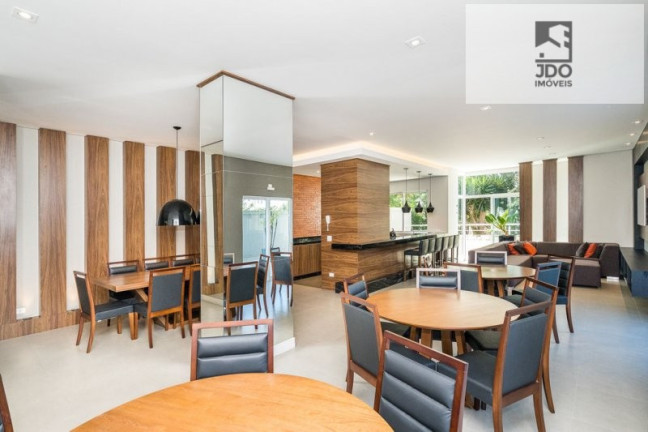 Imagem Apartamento com 3 Quartos à Venda, 148 m² em Centro - Curitiba Imagem Apartamento com 3 Quartos à Venda, 148 m² em Centro - Curitiba