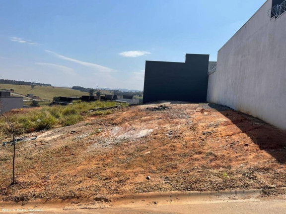Terreno à Venda, 147 m² em Condomínio Villa Verde Bragança - Bragança Paulista