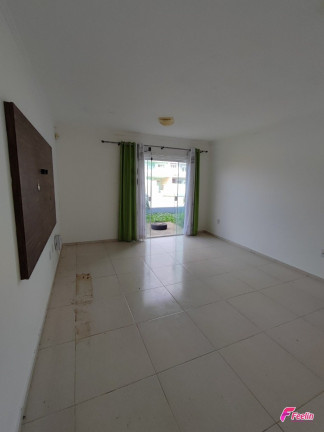 Imagem Casa com 3 Quartos à Venda, 99 m² em São João Do Rio Vermelho - Florianópolis Imagem Casa com 3 Quartos à Venda, 99 m² em São João Do Rio Vermelho - Florianópolis