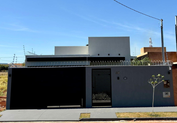 Casa com 3 Quartos à Venda, 121 m² em Vila Nasser - Campo Grande