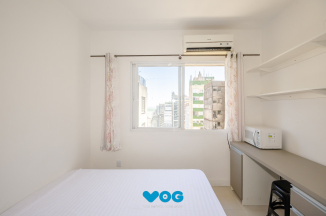 Imagem Imóvel com 1 Quarto à Venda, 21 m² em Centro - Porto Alegre Imagem Imóvel com 1 Quarto à Venda, 21 m² em Centro - Porto Alegre