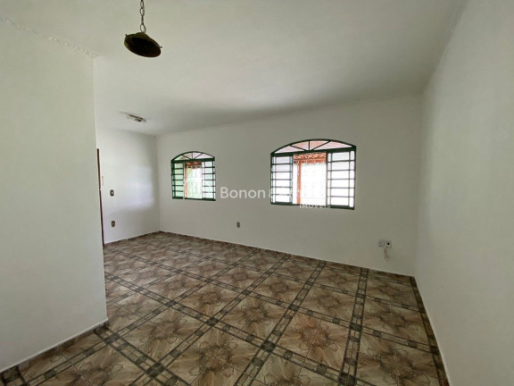 Imagem Casa com 3 Quartos à Venda, 250 m² em Jardim Planalto - Paulínia Imagem Casa com 3 Quartos à Venda, 250 m² em Jardim Planalto - Paulínia