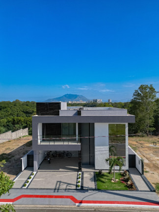 Casa com 5 Quartos à Venda, 498 m² em Manguinhos - Serra