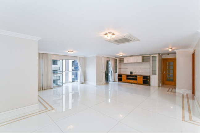 Imagem Apartamento com 3 Quartos à Venda, 214 m² em Itaim Bibi - São Paulo