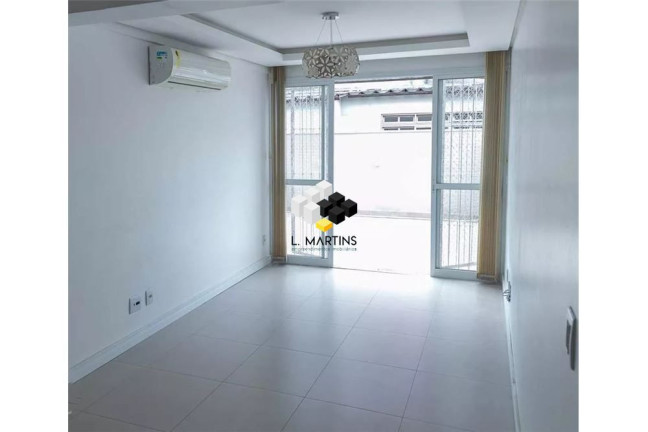 Imagem Apartamento com 2 Quartos à Venda, 87 m² em Santana - Porto Alegre Imagem Apartamento com 2 Quartos à Venda, 87 m² em Santana - Porto Alegre