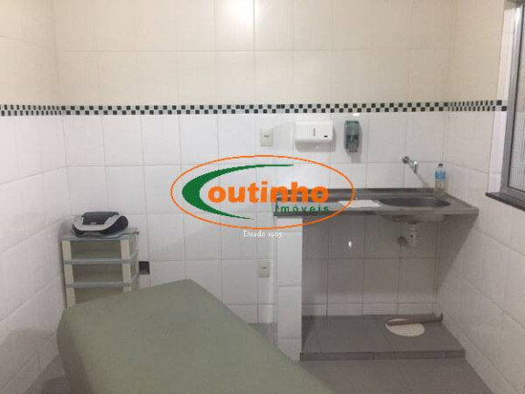 Imagem Casa com 6 Quartos à Venda, 383 m² em Maracanã - Rio De Janeiro Imagem Casa com 6 Quartos à Venda, 383 m² em Maracanã - Rio De Janeiro