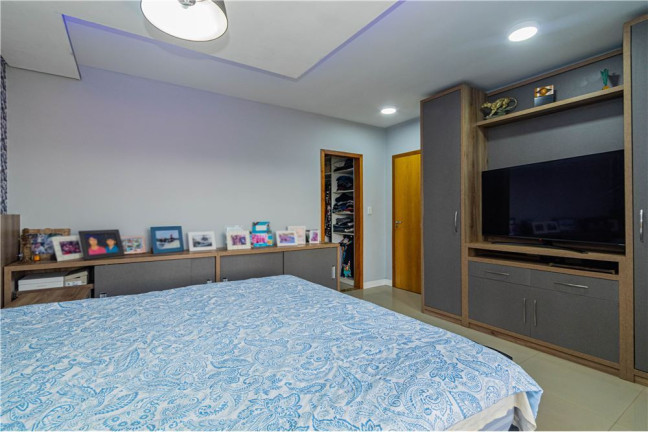 Imagem Apartamento com 3 Quartos à Venda, 164 m² em Vila Ipiranga - Porto Alegre