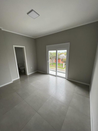 Imagem Sobrado com 3 Quartos à Venda,  em Xangri-lá - Xangri-la