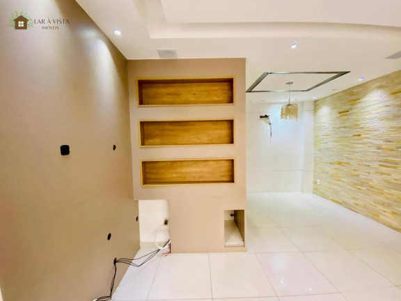 Imagem Casa de Condomínio com 3 Quartos à Venda, 117 m²