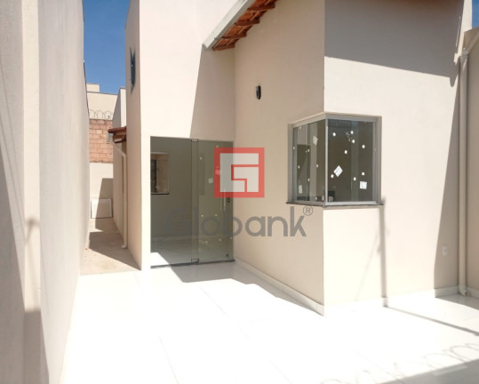 Casa com 2 Quartos à Venda, 90 m² em Jardim Olimpico - Montes Claros