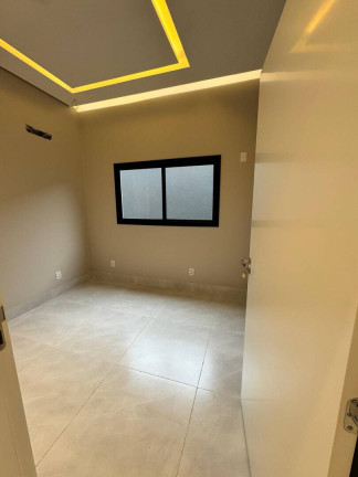 Imagem Casa com 3 Quartos à Venda, 300 m² em Tangará Da Serra Imagem Casa com 3 Quartos à Venda, 300 m² em Tangará Da Serra