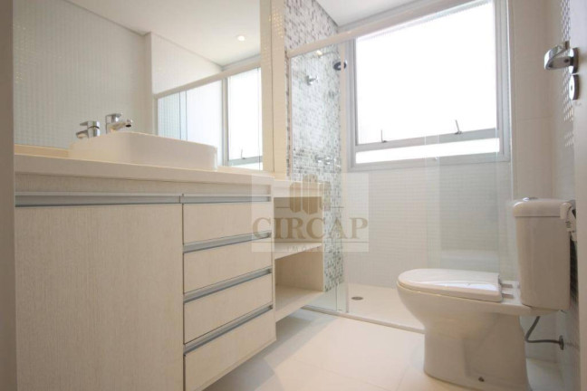 Imagem Apartamento com 3 Quartos à Venda ou Locação, 244 m² em Moema - São Paulo