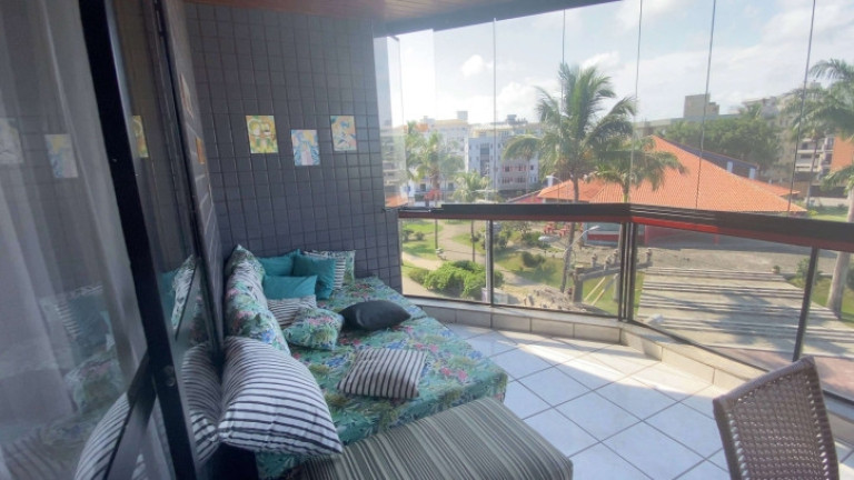 Imagem Apartamento com 3 Quartos à Venda, 200 m² em Algodoal - Cabo Frio