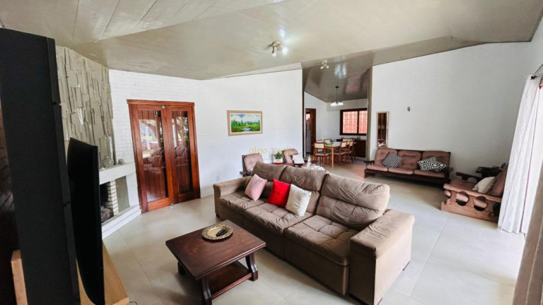 Imagem Casa com 5 Quartos à Venda, 318 m² em Atlântida - Xangri-lá