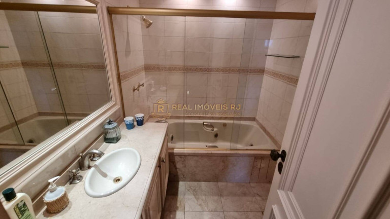 Imagem Apartamento com 4 Quartos à Venda, 310 m² em Barra Da Tijuca - Rio De Janeiro Imagem Apartamento com 4 Quartos à Venda, 310 m² em Barra Da Tijuca - Rio De Janeiro