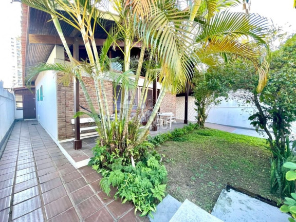 Imagem Casa com 4 Quartos à Venda, 204 m² em Jardim Las Palmas - Guarujá