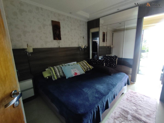 Imagem Sobrado com 3 Quartos à Venda, 310 m² em Sitio Cercado - Curitiba