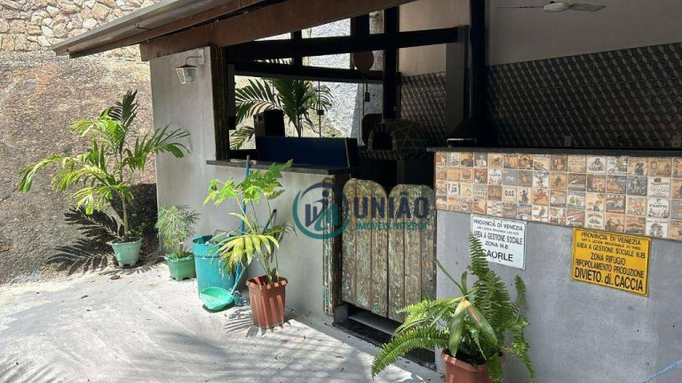 Imagem Casa com 3 Quartos à Venda, 430 m² em Itaipu - Niterói