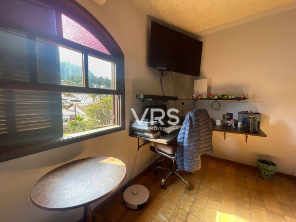 Imagem Casa com 3 Quartos à Venda, 238 m² em Tijuca - Teresópolis Imagem Casa com 3 Quartos à Venda, 238 m² em Tijuca - Teresópolis